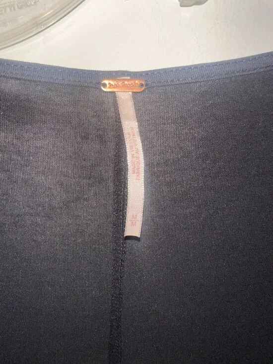 Free People ruched sleeve top - Picture 4 of 6